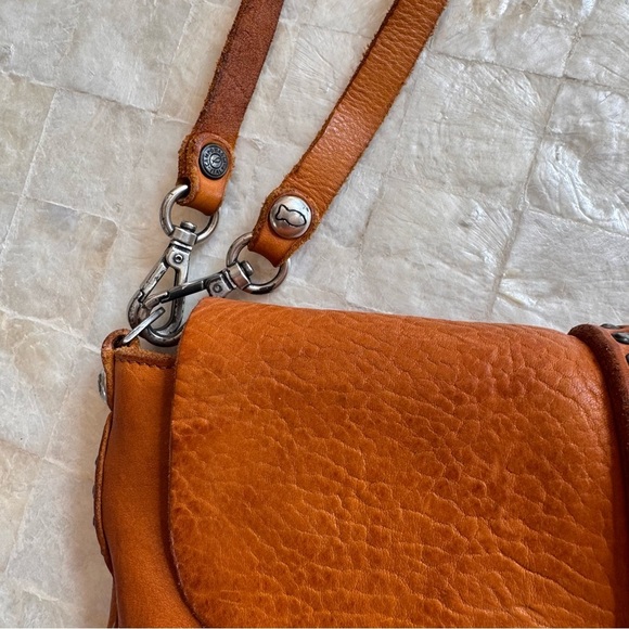 Campomaggi ARTEMISIA Pochette leather bag studded leaf crossbody shoulder purse - Picture 5 of 14